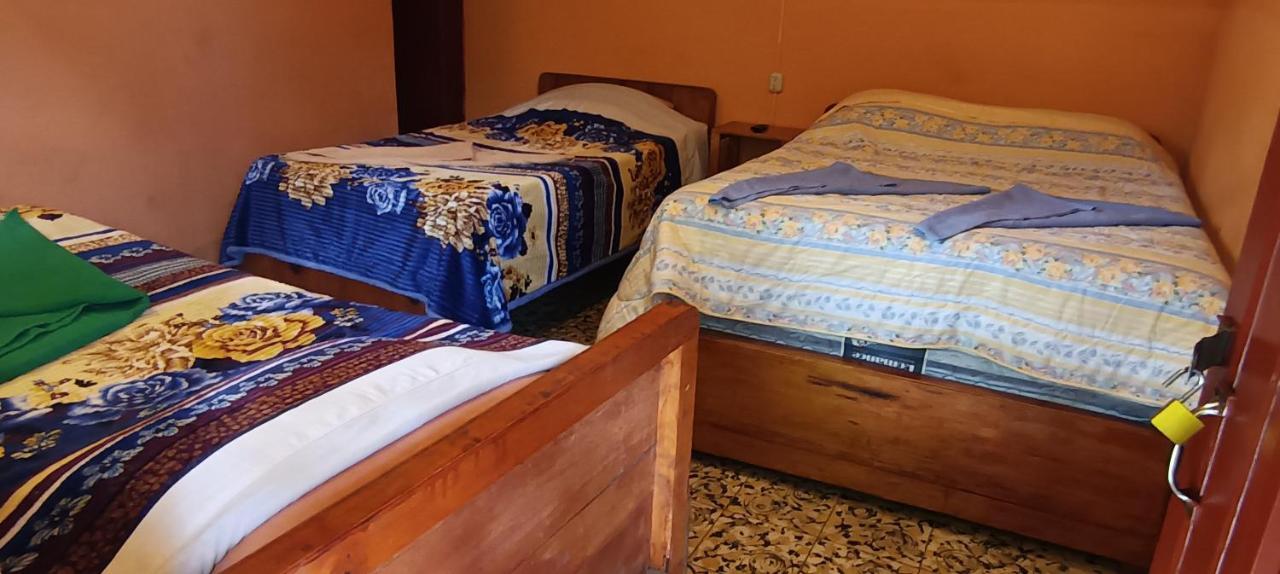 Hospedaje Santo Domingo Panajachel Kültér fotó