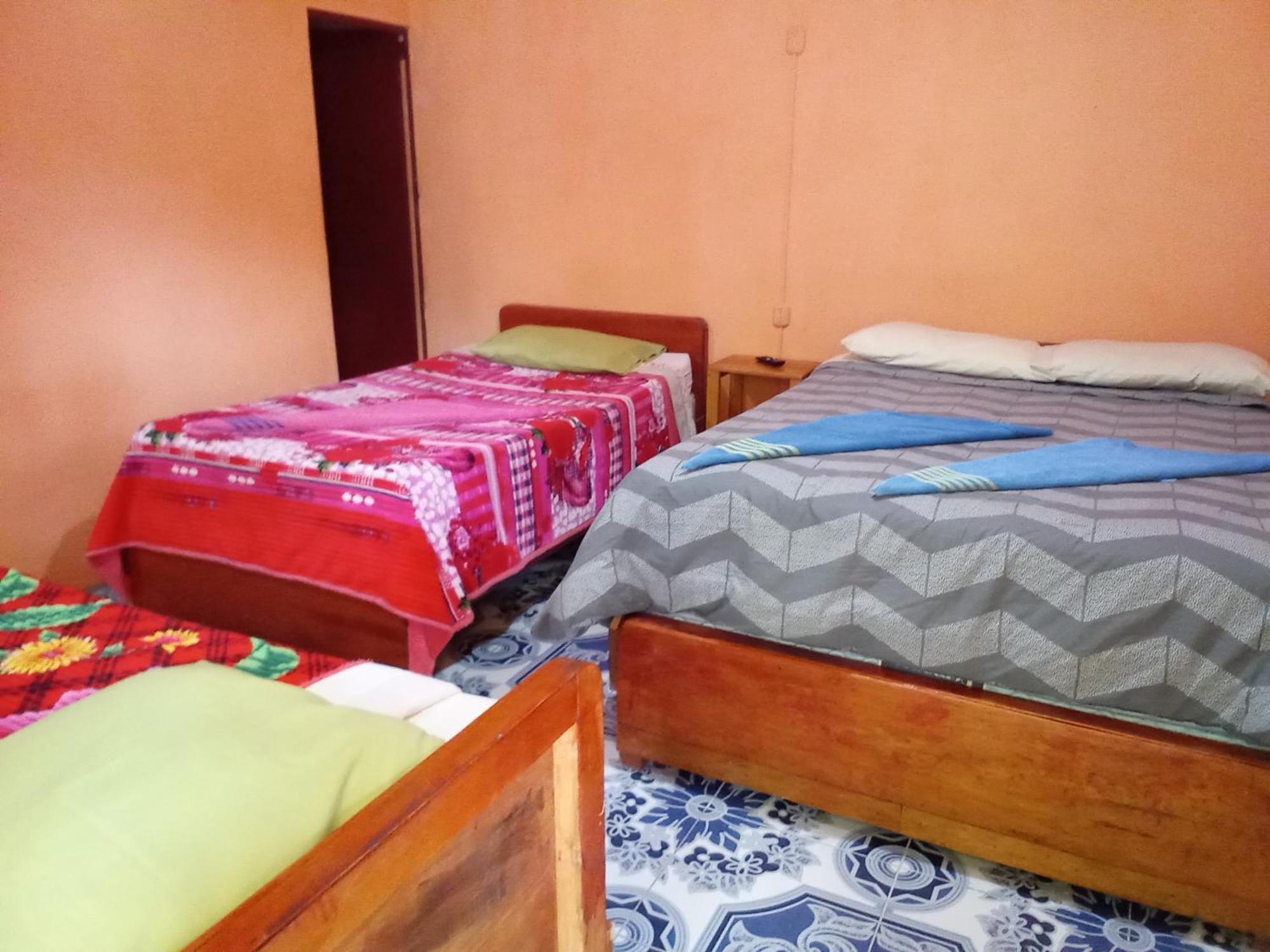 Hospedaje Santo Domingo Panajachel Kültér fotó