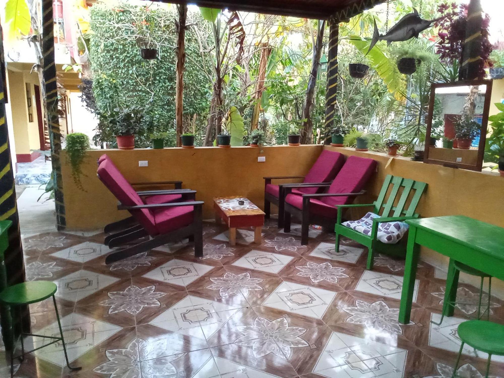 Hospedaje Santo Domingo Panajachel Kültér fotó