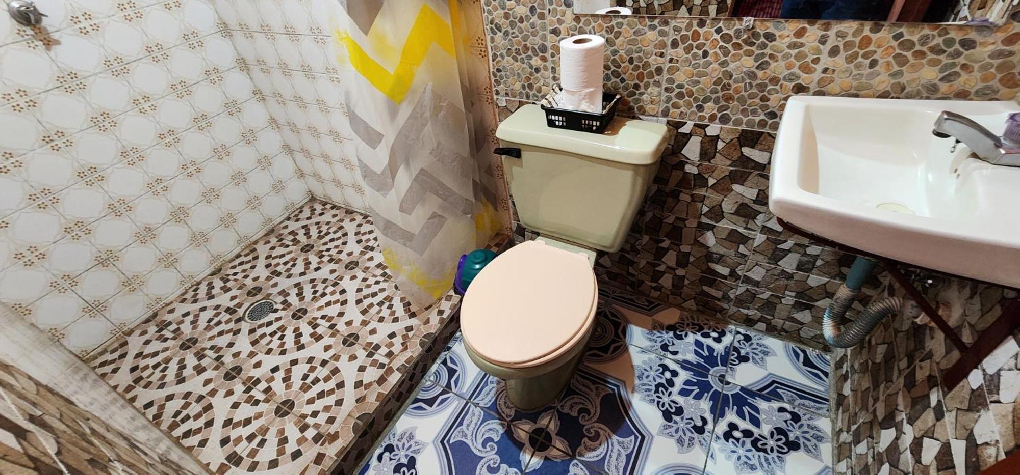 Hospedaje Santo Domingo Hotel Panajachel Kültér fotó